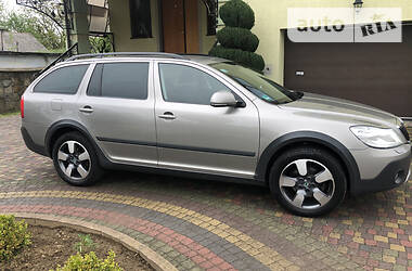 Универсал Skoda Octavia Scout 2013 в Долине