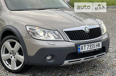 Универсал Skoda Octavia Scout 2010 в 