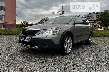 Универсал Skoda Octavia Scout 2010 в 