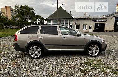 Универсал Skoda Octavia Scout 2010 в 