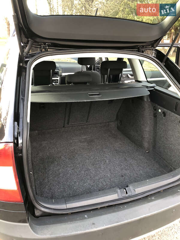 Универсал Skoda Octavia Scout 2011 в Бродах