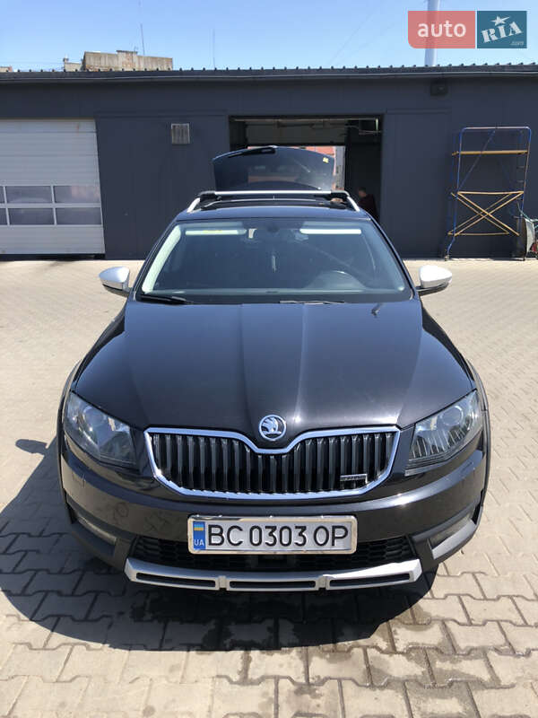 Skoda Octavia Scout 2015
