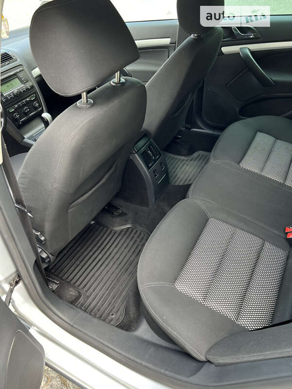 Універсал Skoda Octavia Scout 2008 в Чернівцях