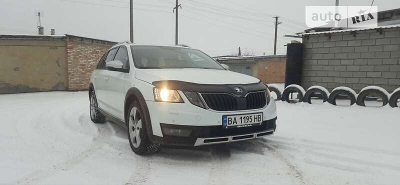 Универсал Skoda Octavia Scout 2017 в Новомиргороде