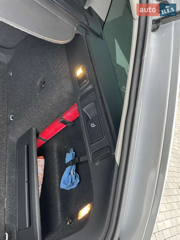 Универсал Skoda Octavia Scout 2017 в Первомайске