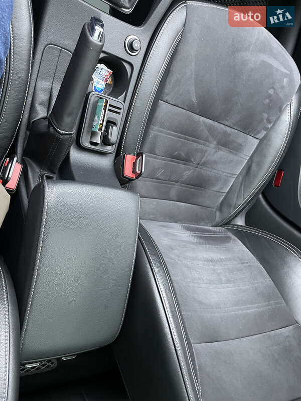 Универсал Skoda Octavia Scout 2017 в Первомайске