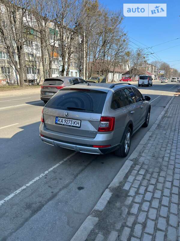 Универсал Skoda Octavia Scout 2017 в Киеве