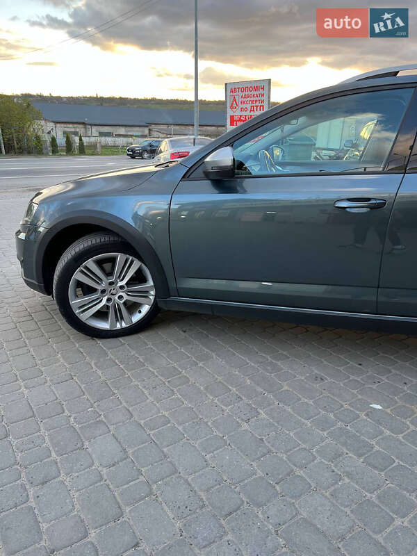 Универсал Skoda Octavia Scout 2017 в Золочеве