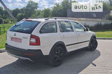 Универсал Skoda Octavia Scout 2012 в Шумске