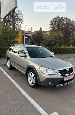 Универсал Skoda Octavia Scout 2012 в Житомире