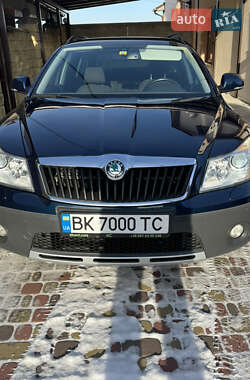 Универсал Skoda Octavia Scout 2012 в Ровно