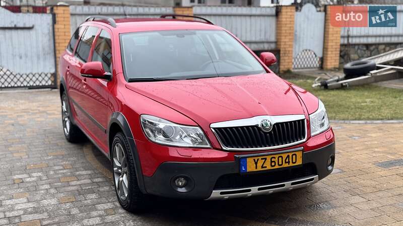 Універсал Skoda Octavia Scout 2013 в Звягелі