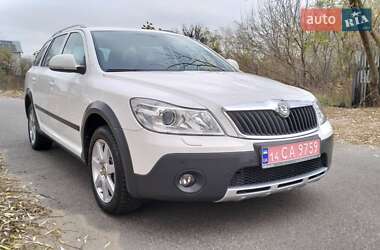 Універсал Skoda Octavia Scout 2010 в Харкові