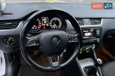 Универсал Skoda Octavia Scout 2015 в 