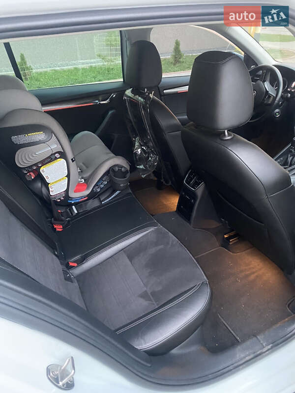 Універсал Skoda Octavia Scout 2018 в Житомирі