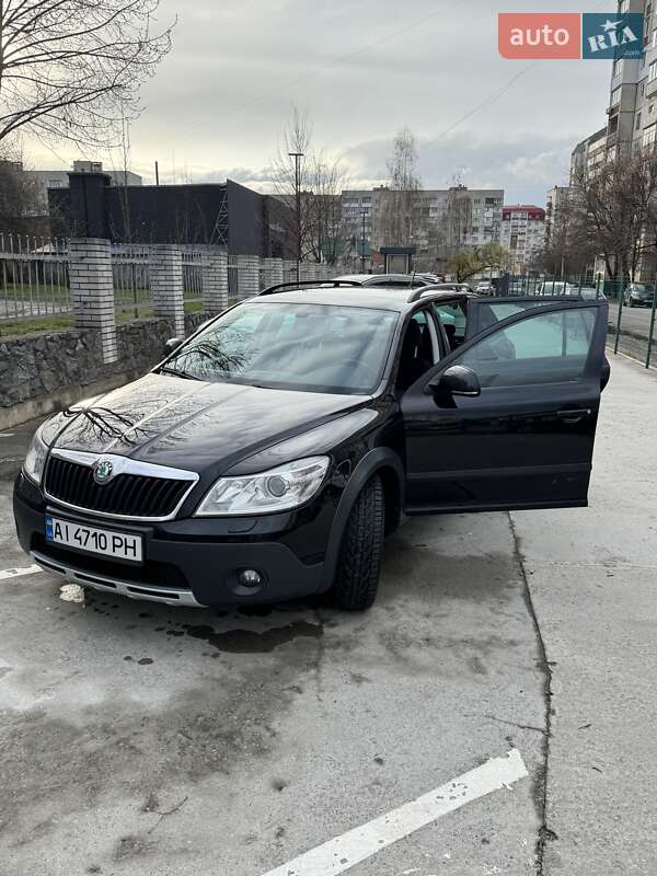 Универсал Skoda Octavia Scout 2009 в 