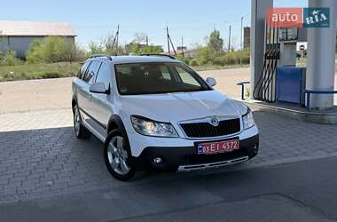 Универсал Skoda Octavia Scout 2012 в 