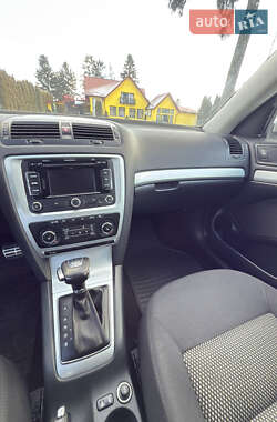 Універсал Skoda Octavia Scout 2013 в 