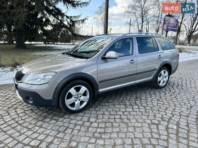 Універсал Skoda Octavia Scout 2013 в 