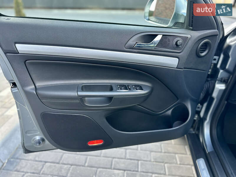 Універсал Skoda Octavia Scout 2013 в Полтаві