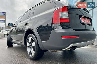 Універсал Skoda Octavia Scout 2011 в 