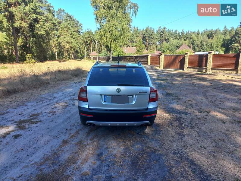 Універсал Skoda Octavia Scout 2012 в Лебедині