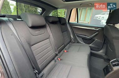 Универсал Skoda Octavia Scout 2015 в 