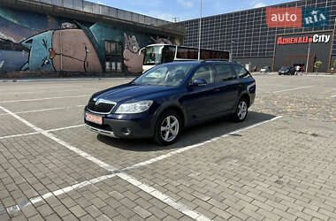 Универсал Skoda Octavia Scout 2011 в 