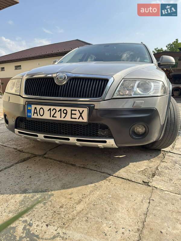 Универсал Skoda Octavia Scout 2009 в 