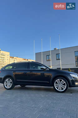Универсал Skoda Octavia Scout 2016 в 