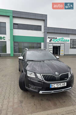 Универсал Skoda Octavia Scout 2017 в Нововолынске