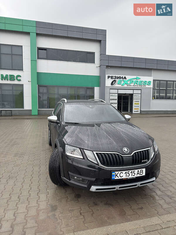 Skoda Octavia Scout 2017