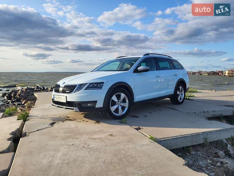Skoda Octavia Scout 2017