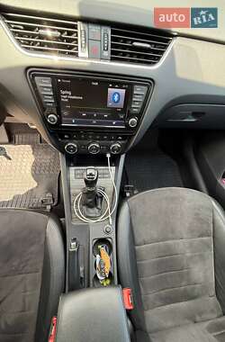 Универсал Skoda Octavia Scout 2015 в Ровно