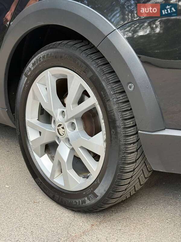 Універсал Skoda Octavia Scout 2015 в Рівному