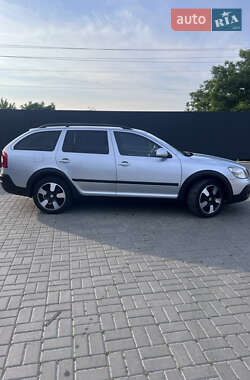 Универсал Skoda Octavia Scout 2010 в 