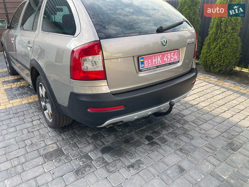 Универсал Skoda Octavia Scout 2011 в Любомле