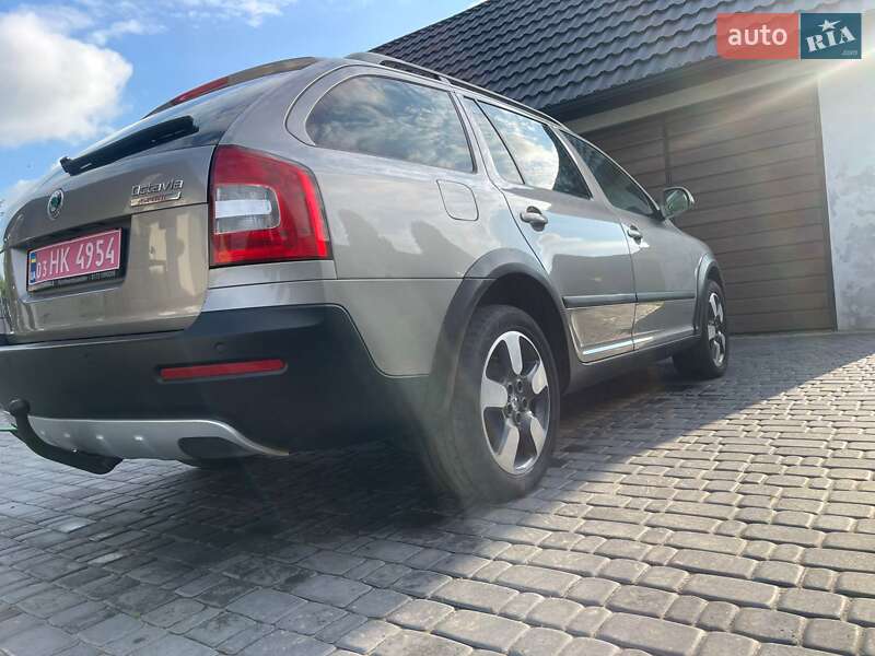 Универсал Skoda Octavia Scout 2011 в Любомле