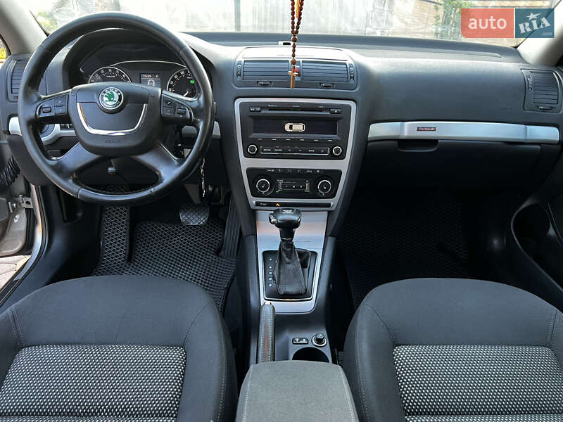 Универсал Skoda Octavia Scout 2011 в Хусте