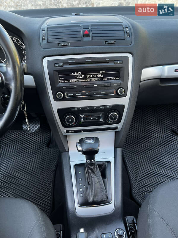 Универсал Skoda Octavia Scout 2011 в Хусте