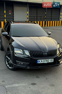 Універсал Skoda Octavia Scout 2018 в Дніпрі
