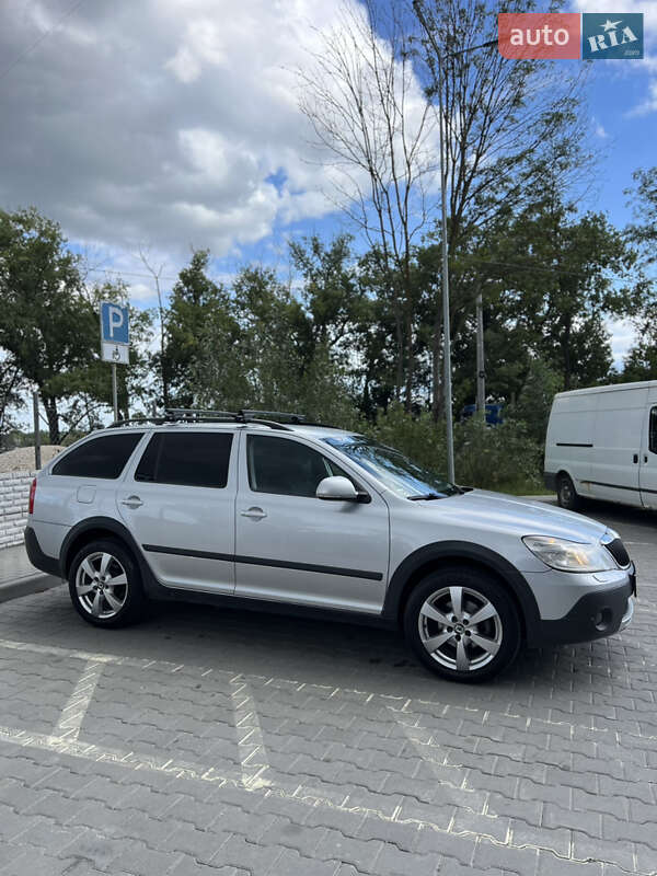 Універсал Skoda Octavia Scout 2011 в Тернополі