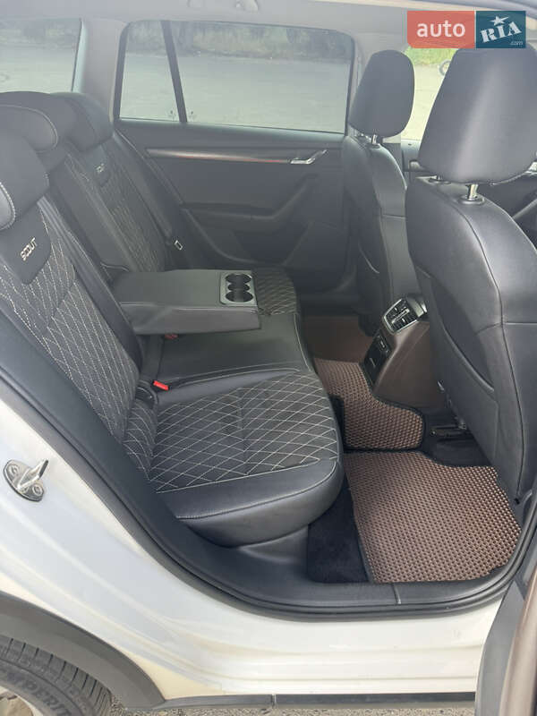 Універсал Skoda Octavia Scout 2018 в Києві