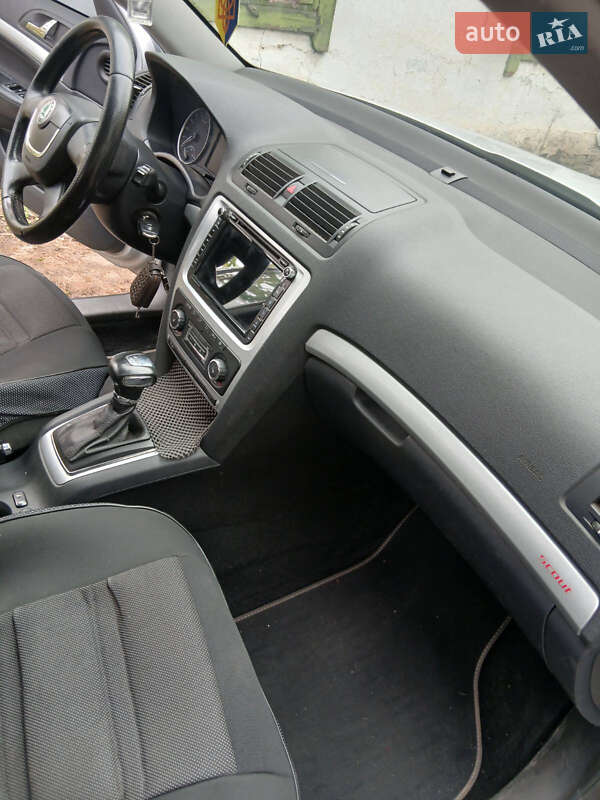 Универсал Skoda Octavia Scout 2012 в Днепре