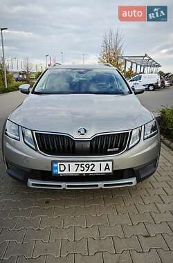 Універсал Skoda Octavia Scout 2018 в Дніпрі
