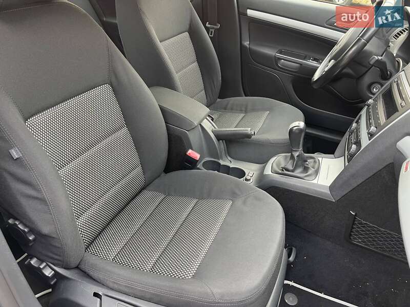 Универсал Skoda Octavia Scout 2010 в Луцке фото 48 Универсал Skoda Octavia Scout 2010 в Луцке