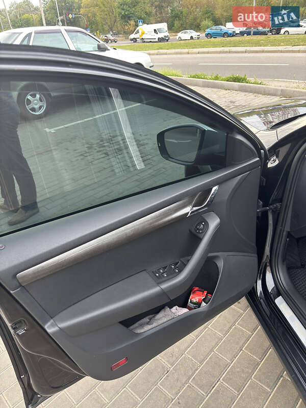 Универсал Skoda Octavia Scout 2016 в Киеве фото 26 Универсал Skoda Octavia Scout 2016 в Киеве