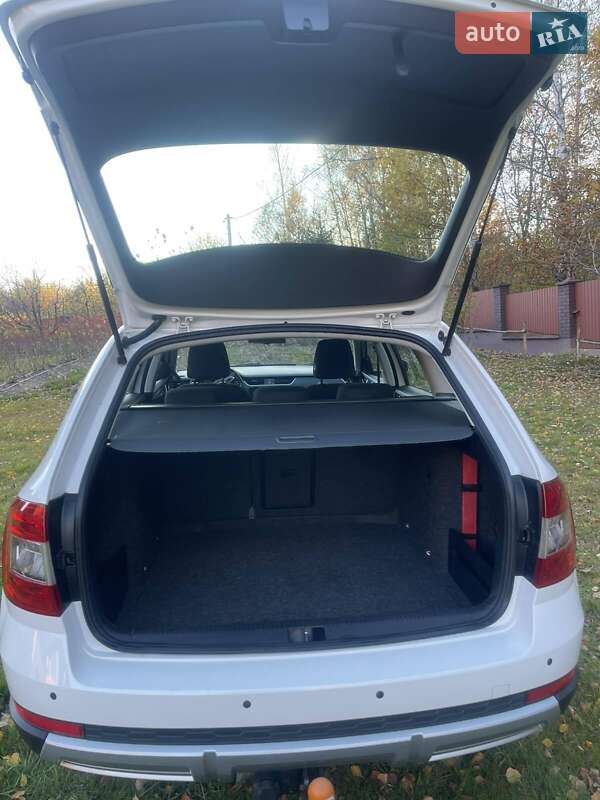Універсал Skoda Octavia Scout 2015 в Долині