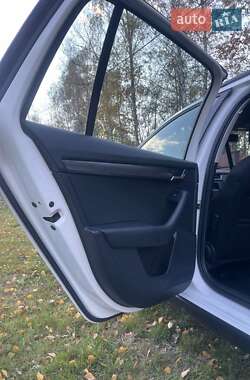 Универсал Skoda Octavia Scout 2015 в Долине