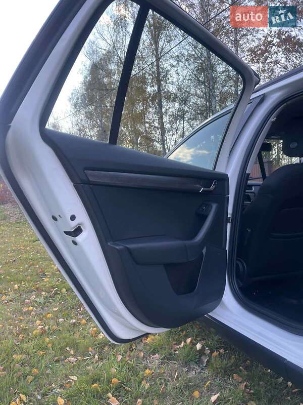 Універсал Skoda Octavia Scout 2015 в Долині